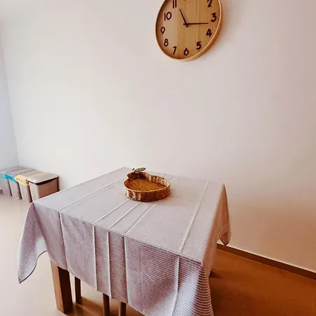Apartment Santos Da Ii *